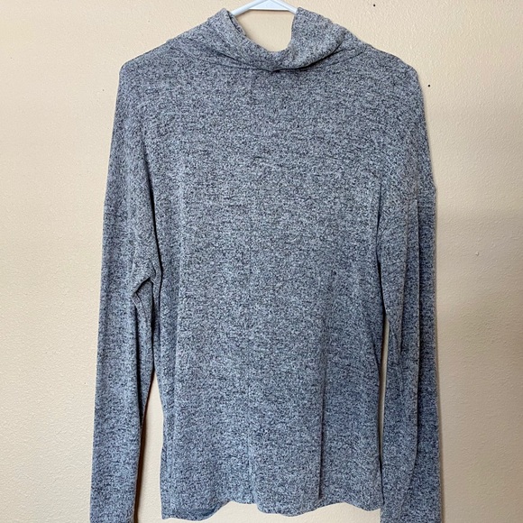 Jennifer Lopez Twist Front Long Sleeve Top Large - Picture 4 of 7